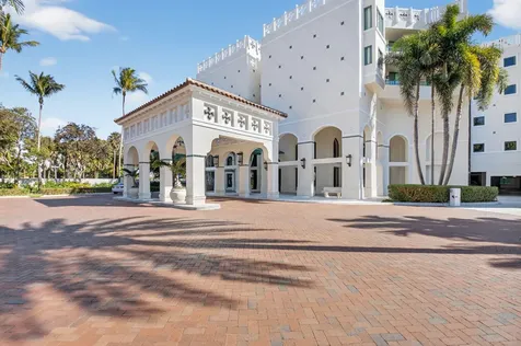 100 Se 5th Avenue Boca Raton FL 33432