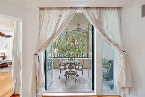 100 Se 5th Avenue Boca Raton FL 33432