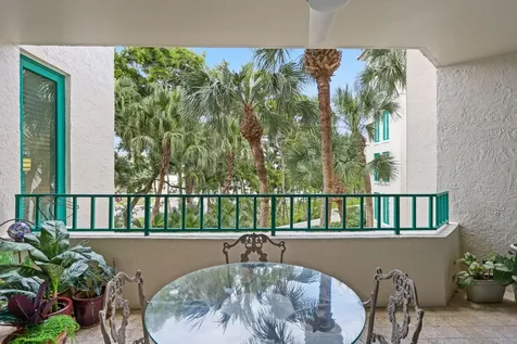 100 Se 5th Avenue Boca Raton FL 33432