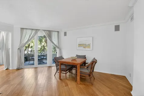 100 Se 5th Avenue Boca Raton FL 33432