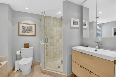 100 Se 5th Avenue Boca Raton FL 33432