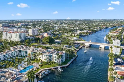 100 Se 5th Avenue Boca Raton FL 33432