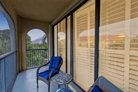 300 Uno Lago Drive Juno Beach FL 33408