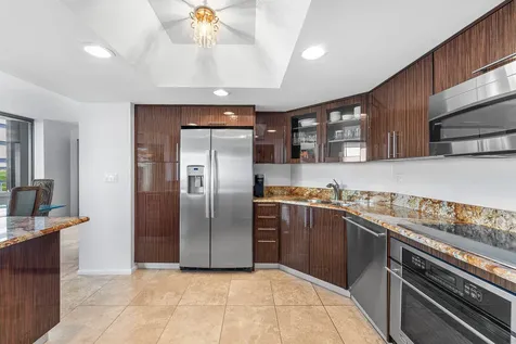 5070 N Ocean Drive Singer Island FL 33404