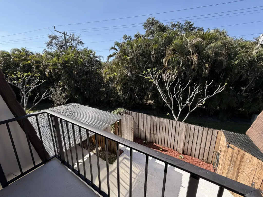 1914 19th Lane Palm Beach Gardens FL 33418