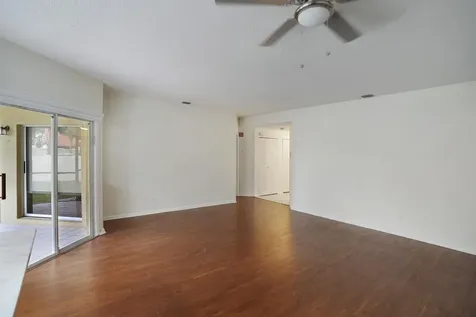 6513 Via Regina Boca Raton FL 33433
