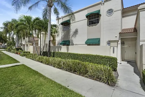 6513 Via Regina Boca Raton FL 33433