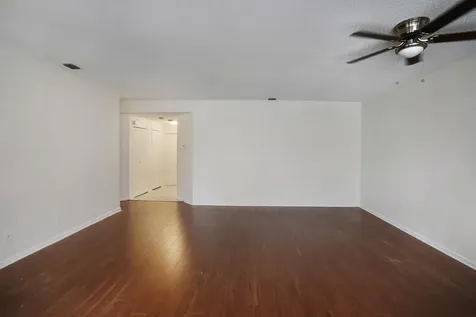 6513 Via Regina Boca Raton FL 33433