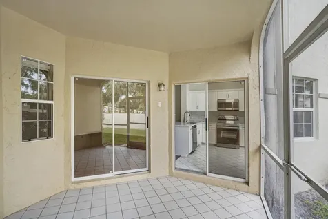 6513 Via Regina Boca Raton FL 33433