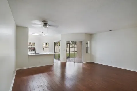 6513 Via Regina Boca Raton FL 33433