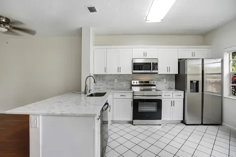 6513 Via Regina Boca Raton FL 33433