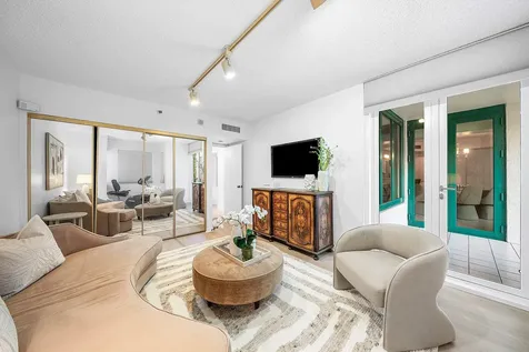 100 Se 5th Avenue Boca Raton FL 33432