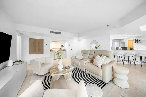 100 Se 5th Avenue Boca Raton FL 33432