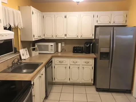 421 SW Natura Avenue Deerfield Beach FL 33441