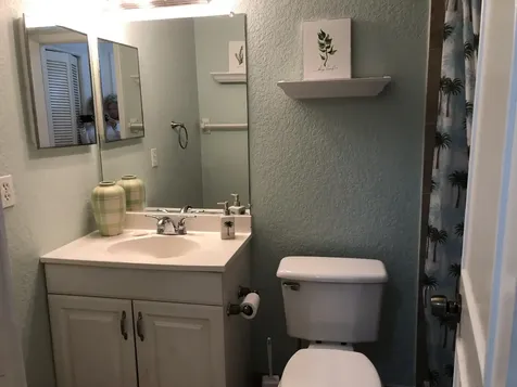 421 SW Natura Avenue Deerfield Beach FL 33441