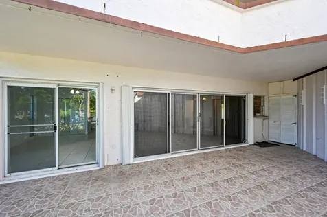 7 N Greenway Royal Palm Beach FL 33411