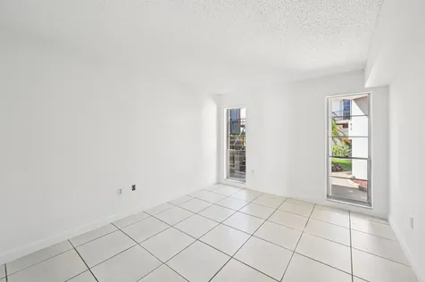 7 N Greenway Royal Palm Beach FL 33411