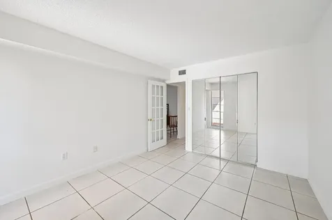 7 N Greenway Royal Palm Beach FL 33411