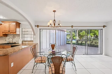 7 N Greenway Royal Palm Beach FL 33411