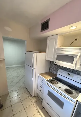 506 Davis Road Palm Springs FL 33461