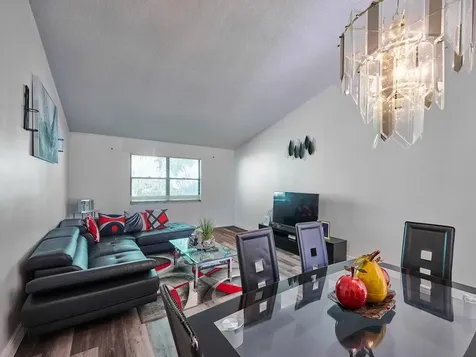 498 Iron Forge Court Court Royal Palm Beach FL 33411