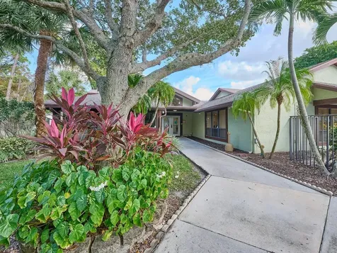 498 Iron Forge Court Court Royal Palm Beach FL 33411