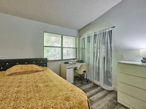 498 Iron Forge Court Court Royal Palm Beach FL 33411