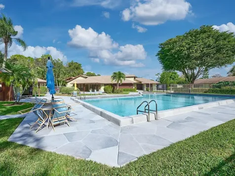 498 Iron Forge Court Court Royal Palm Beach FL 33411