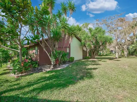 498 Iron Forge Court Court Royal Palm Beach FL 33411