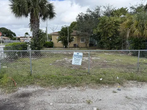 926 14th Street West Palm Beach FL 33401