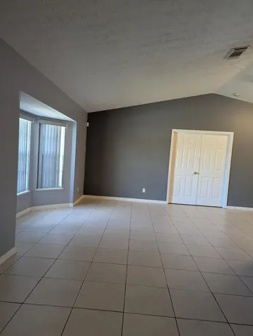 1122 SE Puritan Lane Port Saint Lucie FL 34983