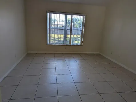 1122 SE Puritan Lane Port Saint Lucie FL 34983