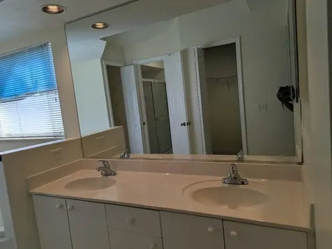 1122 SE Puritan Lane Port Saint Lucie FL 34983