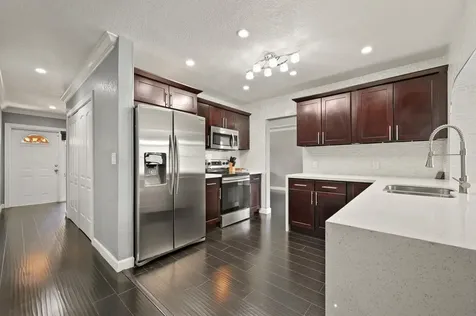 3670 Nw 78th Lane Coral Springs FL 33065