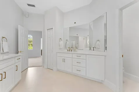 1100 Sw 21st Avenue Boca Raton FL 33486