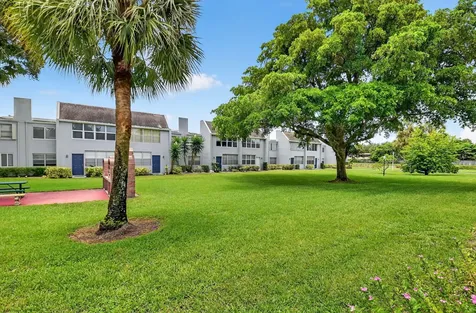 2340 Sw 22 Avenue Delray Beach FL 33445