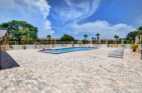 2340 Sw 22 Avenue Delray Beach FL 33445