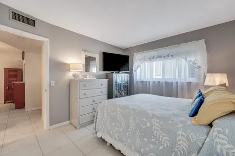 646 Snug Harbor Drive Boynton Beach FL 33435