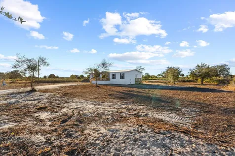 17026 Nw 300th Street Okeechobee FL 34972