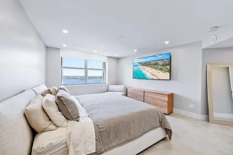 5200 N Ocean Drive Singer Island FL 33404