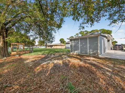 3142 Sw Bridge Street Port Saint Lucie FL 34953