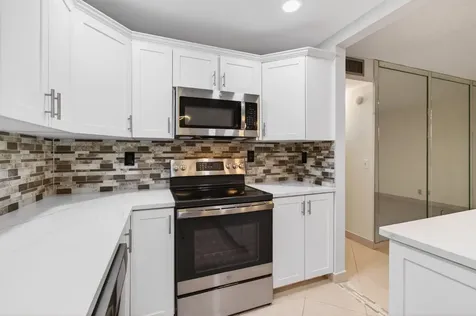 293 Normandy G Delray Beach FL 33484