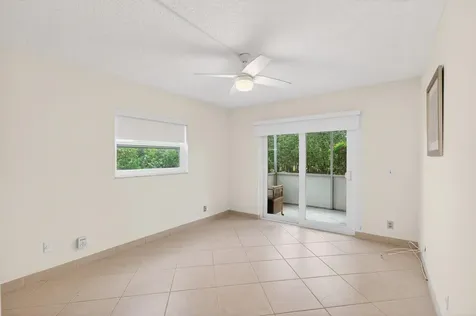 293 Normandy G Delray Beach FL 33484