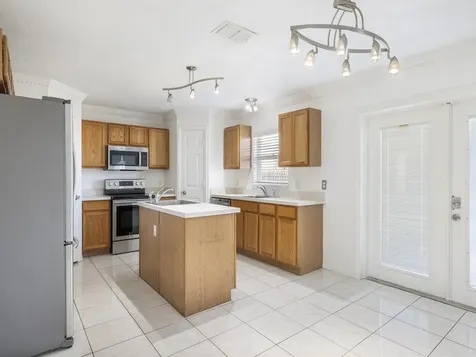 981 SW Mcelroy Avenue Port Saint Lucie FL 34984