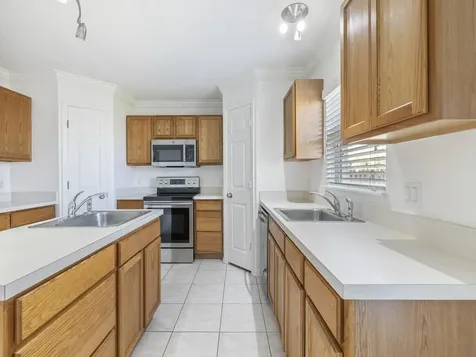 981 SW Mcelroy Avenue Port Saint Lucie FL 34984