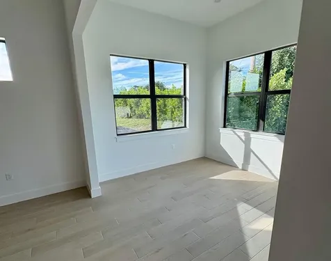 8225 Nilsa Place Davie FL 33328
