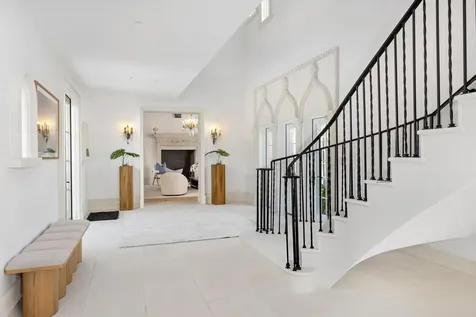 800 S County Road Palm Beach FL 33480