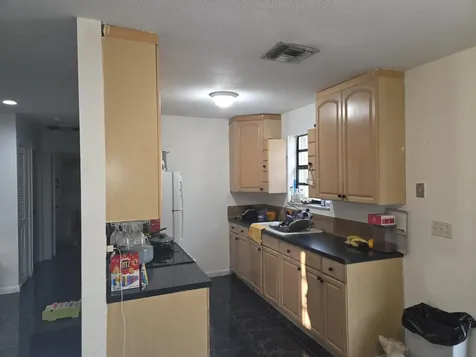 1474 N Mangonia Circle West Palm Beach FL 33401