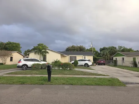 1474 N Mangonia Circle West Palm Beach FL 33401