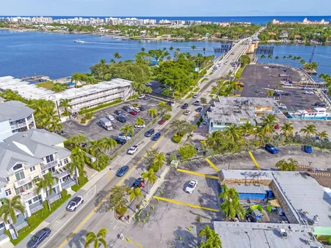 305 E Ocean Avenue Lantana FL 33462